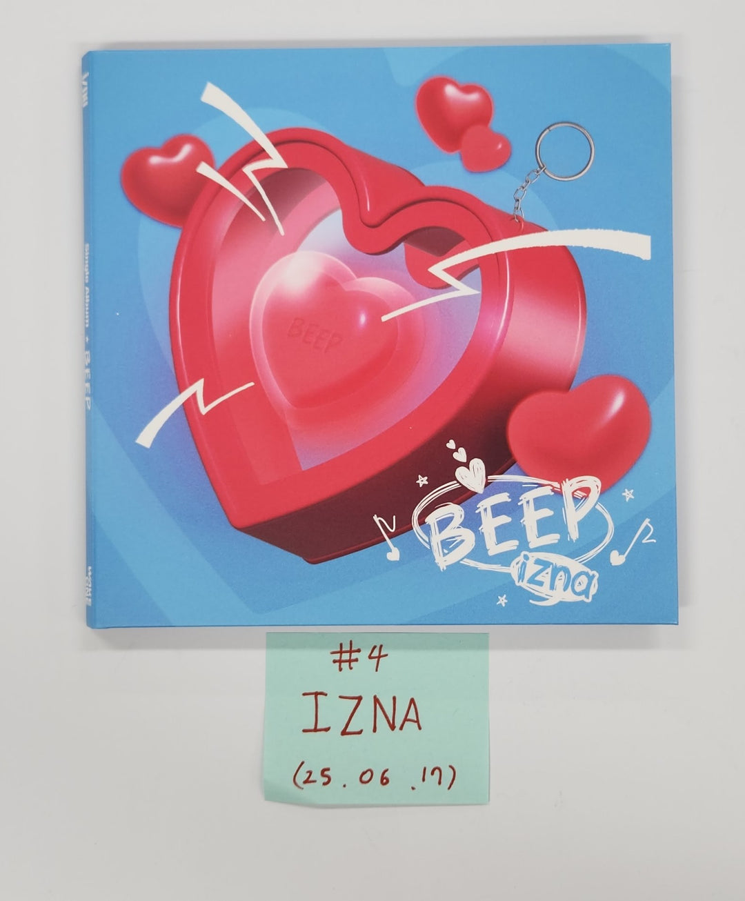 IZNA Digital Single "Beep" - Hand Autographed(Signed) Promo Album [25.6.17]