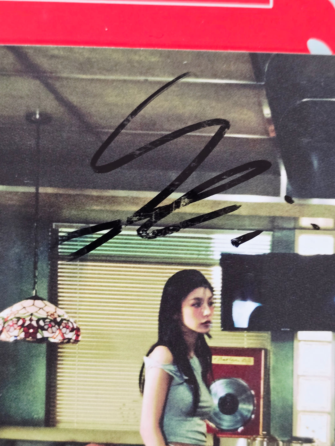 ITZY "Girl Will Be Girls" - Hand Autographed(Signed) Promo Album [25.6.17]