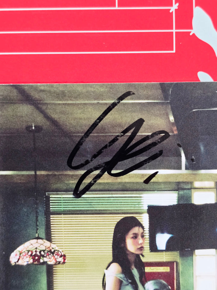 ITZY "Girl Will Be Girls" - Hand Autographed(Signed) Promo Album [25.6.17]