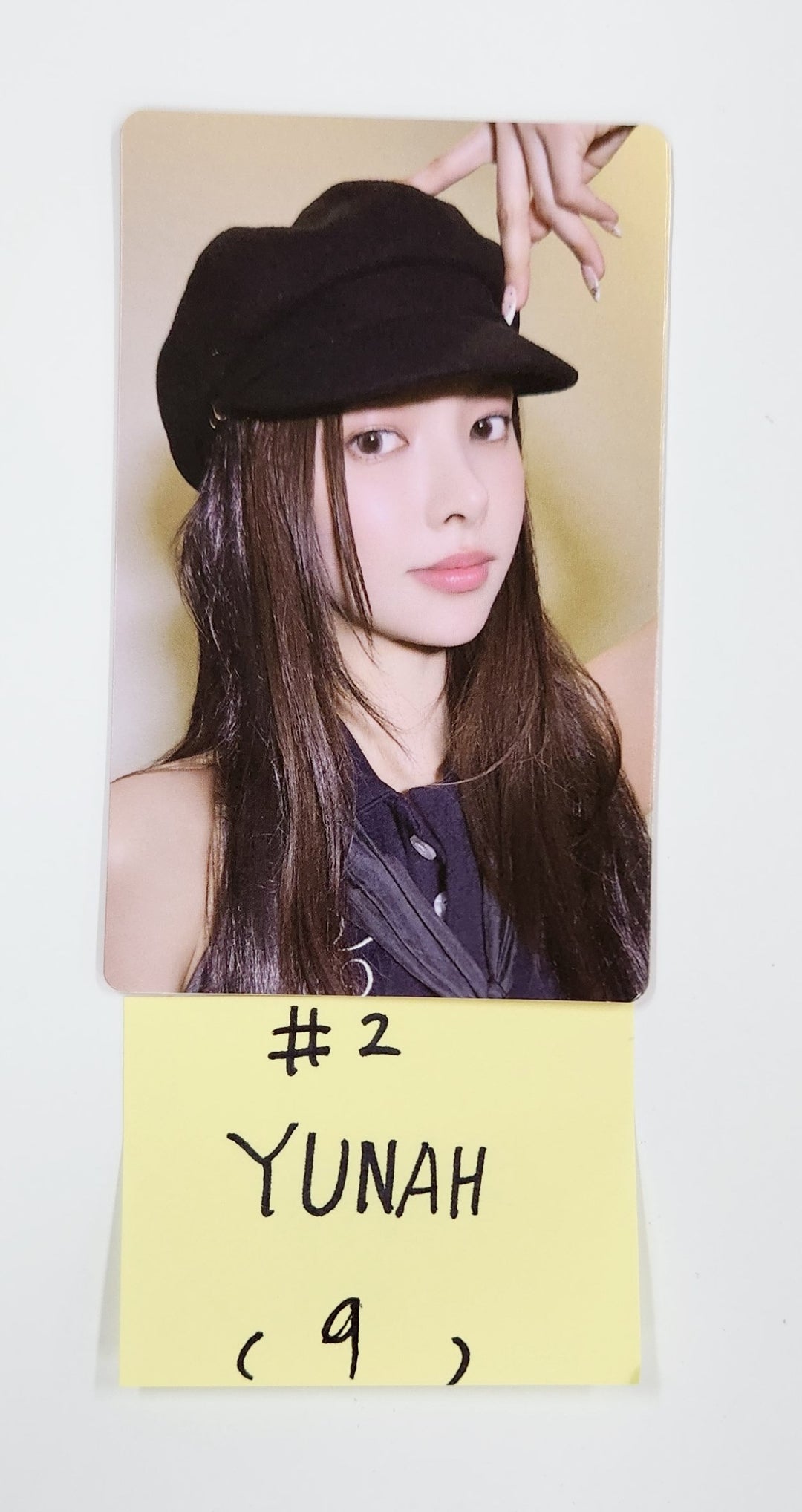 ILLIT "bomb" - Official Photocard [A] [25.6.18]