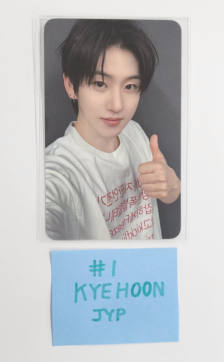 KickFlip "Kick Out, Flip Now!" - JYP Shop Pre-Order Benefit Photocard [25.6.18]