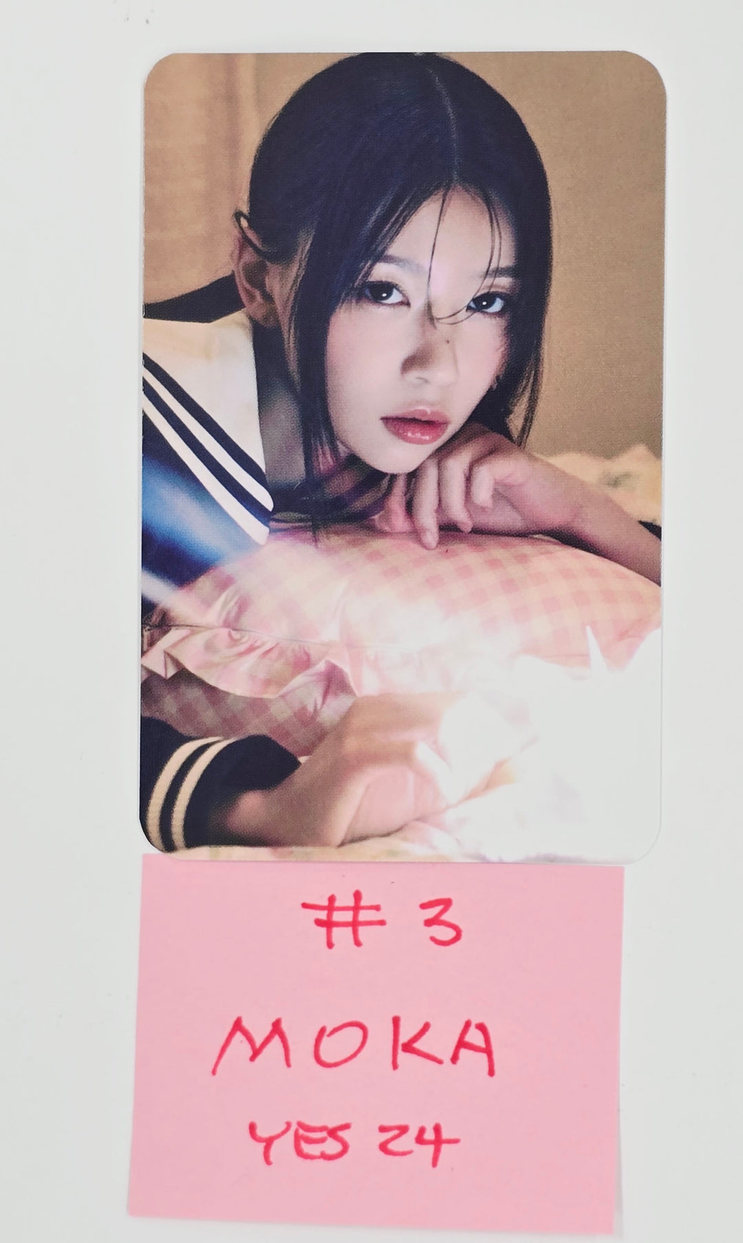ILLIT "bomb" - Yes24 Pre-Order Benefit Photocard [Gllit Ver.] [25.6.23]