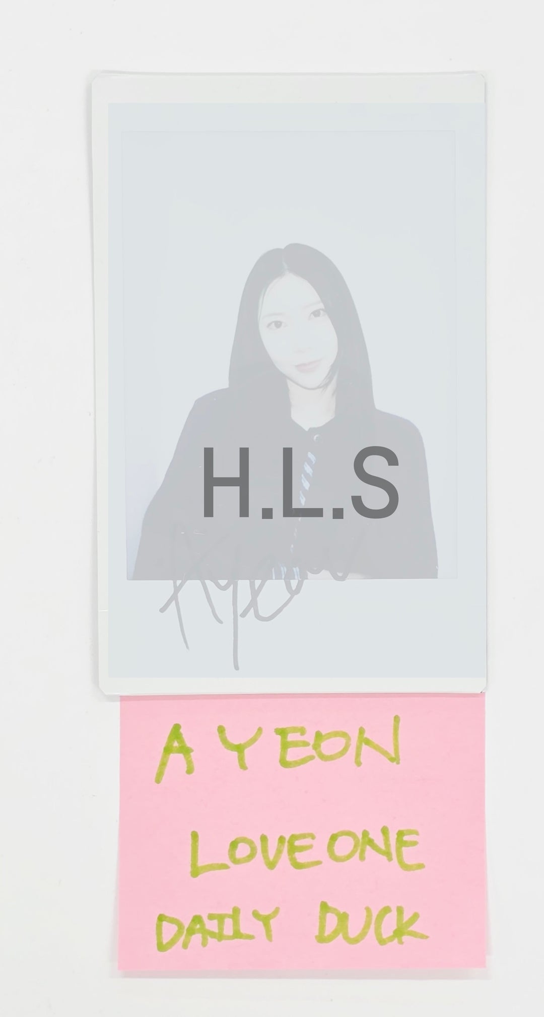 Ayeon (Of LOVEONE) "Drama Queen" - Hand Autographed(Signed) Polaroid [25.6.23]