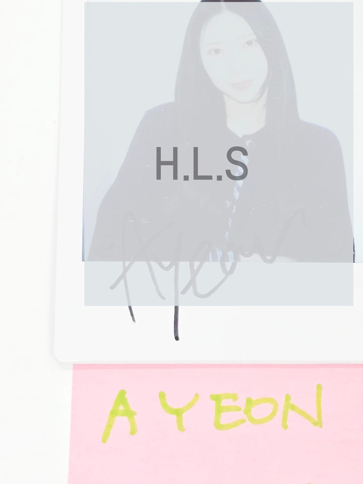 Ayeon (Of LOVEONE) "Drama Queen" - Hand Autographed(Signed) Polaroid [25.6.23]
