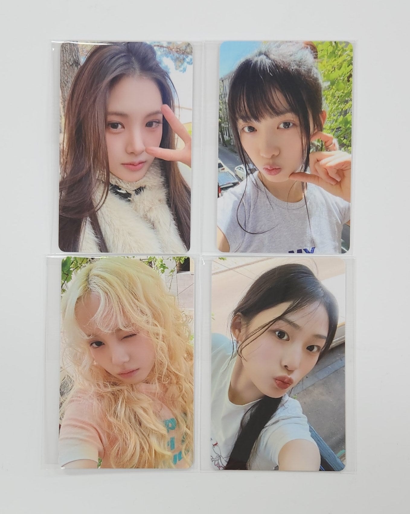 baby dont cry PHOTOBOOK 新品未開封　5枚　F Girl Baby DONT Cry Debut Single [F Girl] リリース記念 PHOTOBOOK