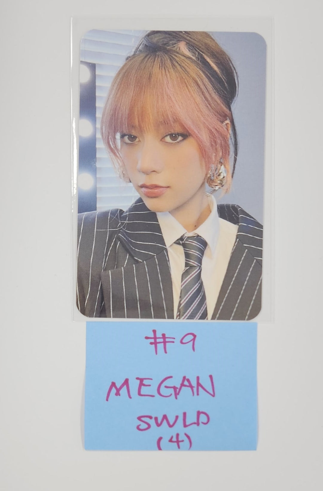 KATSEYE "BEAUTIFUL CHAOS" - Soundwave Lucky Draw Event Photocard [25.7.1]