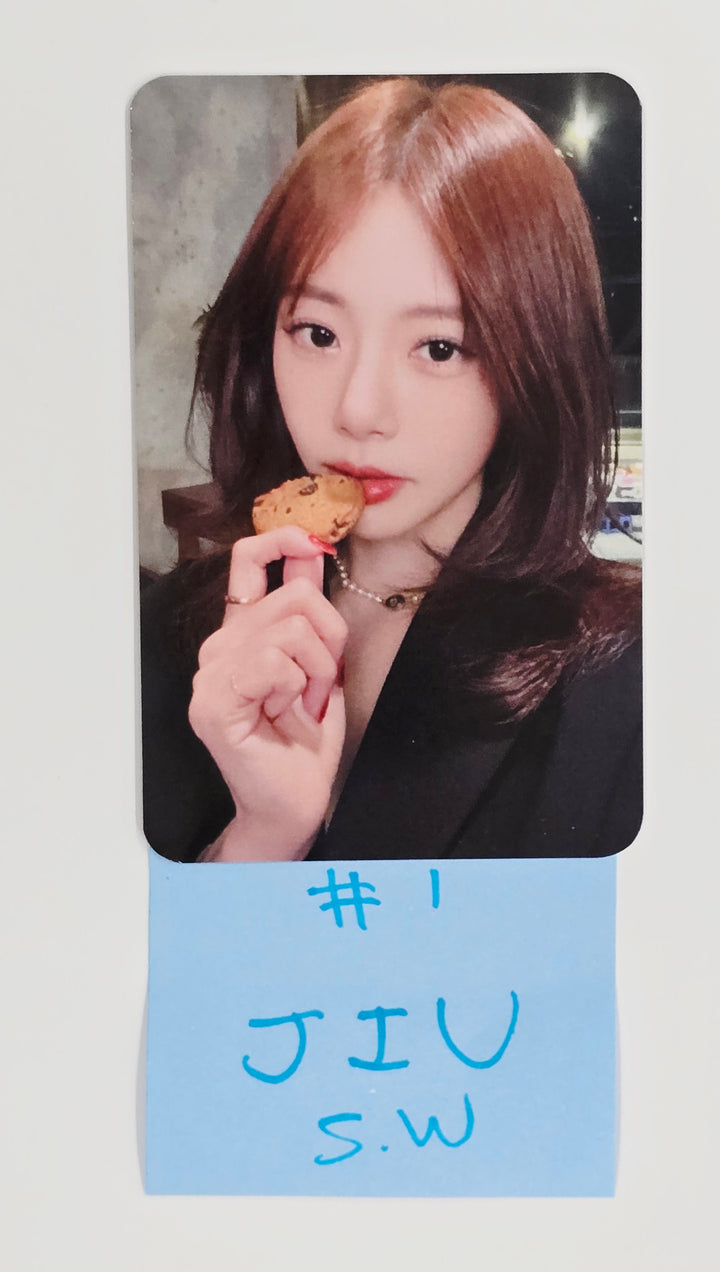 UAU "Playlist #You Are You" - Soundwave Fansign Event Photocard (2) [25.7.1]