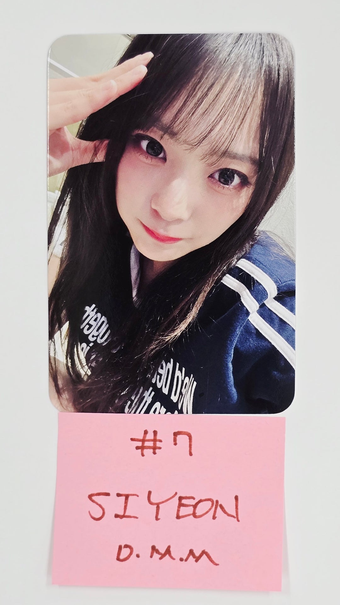 QWER "IN A MILLION NOISES, I'LL BE YOUR HARMONY" - Dear My Muse Fansign Event Photocard (Restocked)[25.7.7]