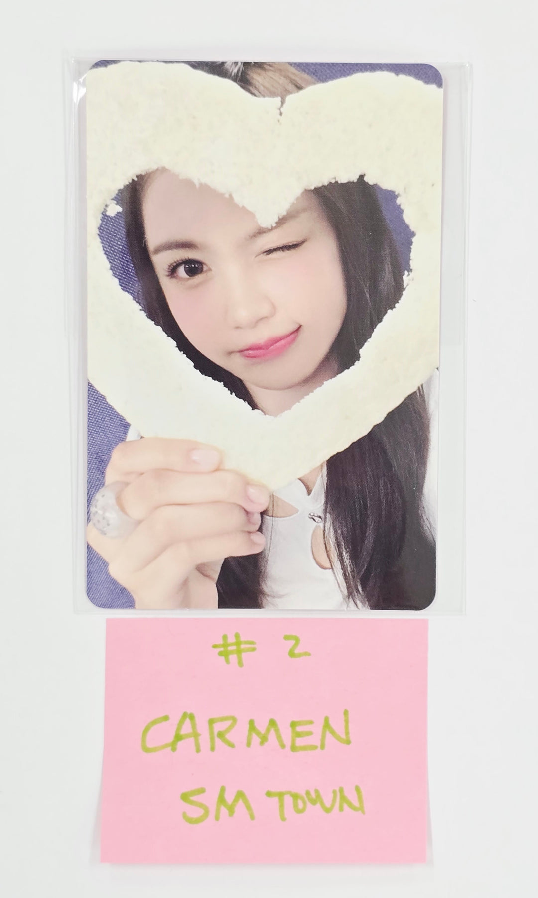 Hearts2Hearts "STYLE" - SM Town Gift Photocard [25.7.7]