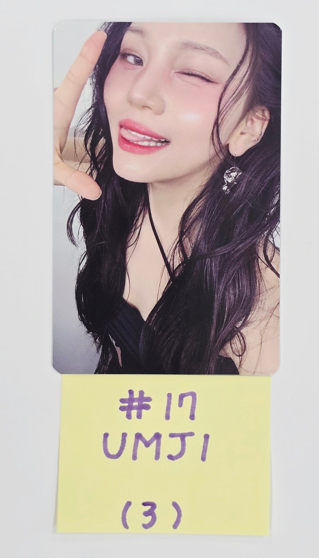 VIVIZ "New Legacy" 2025 World Tour - Official Trading Photocard [25.7.7]