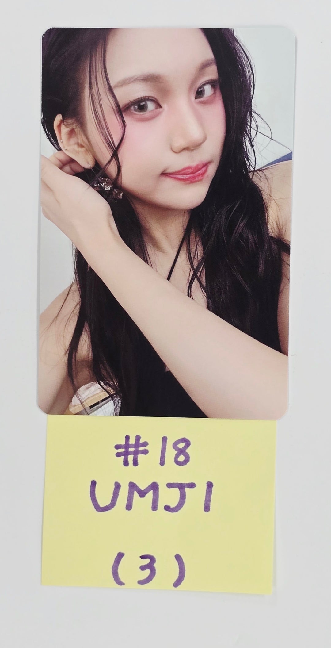 VIVIZ "New Legacy" 2025 World Tour - Official Trading Photocard [25.7.7]