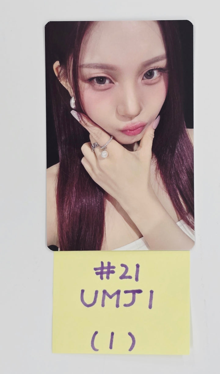 VIVIZ "New Legacy" 2025 World Tour - Official Trading Photocard [25.7.7]