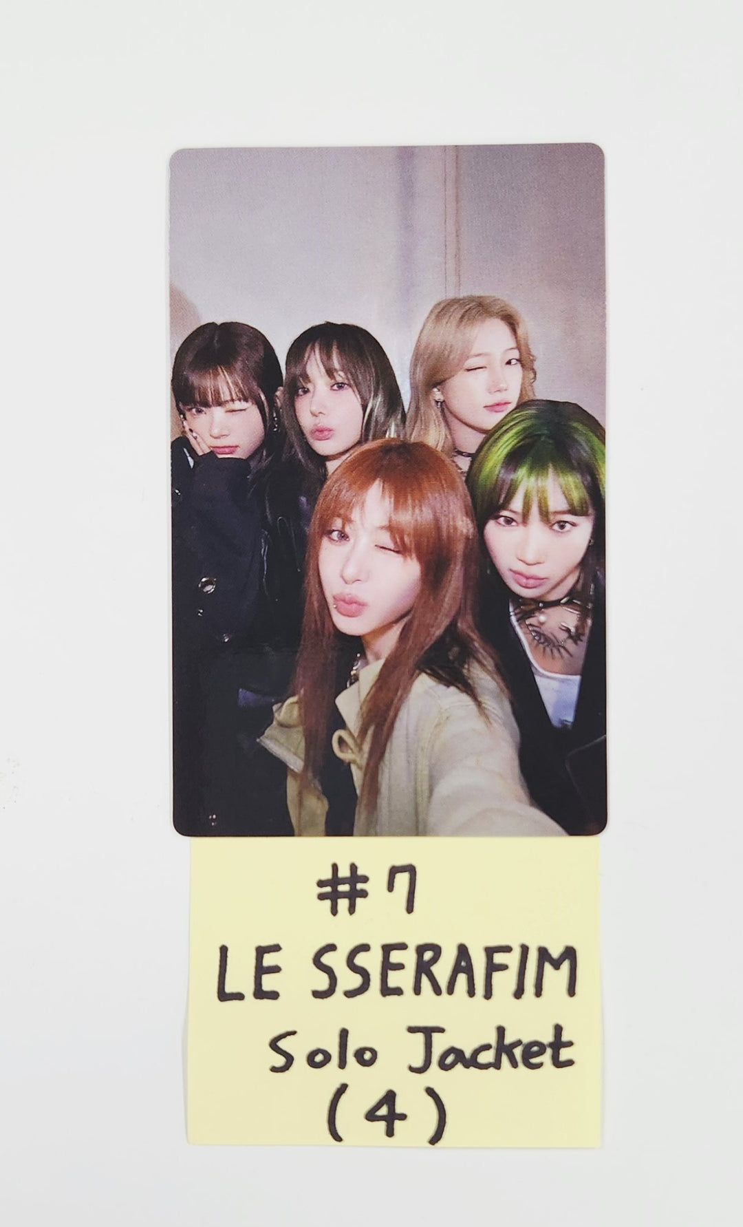 Le Sserafim 'DIFFERENT' JAPAN 4th Single - Official Photocard [25.7.8]