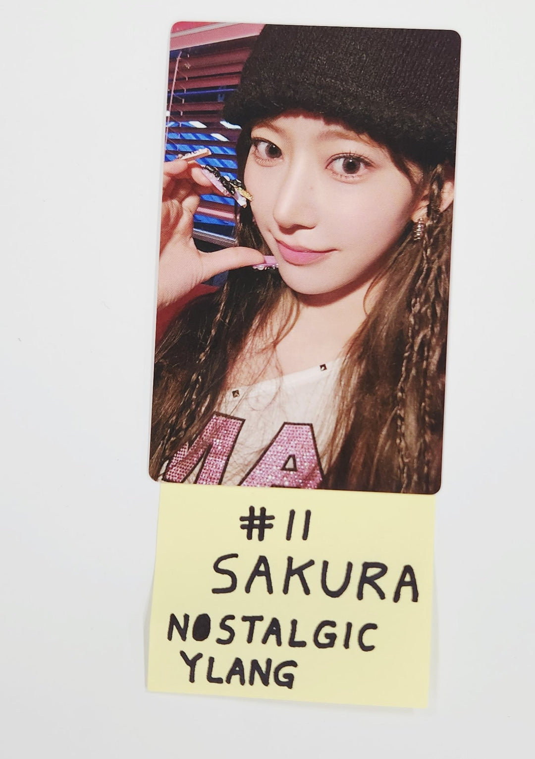 Le Sserafim 'DIFFERENT' JAPAN 4th Single - Official Photocard [25.7.8]
