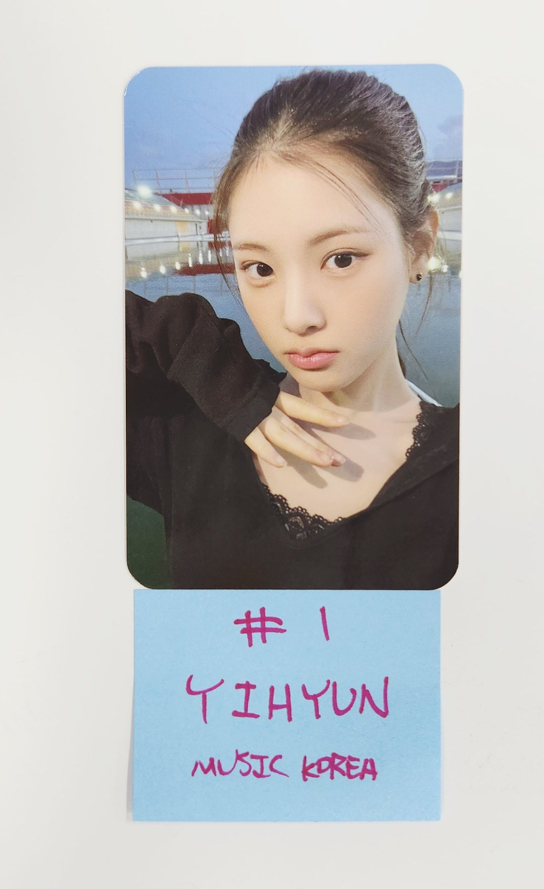 Baby DONT Cry "F Girl" - Music Korea Pre-Order Benefit Photocard [25.7.8]