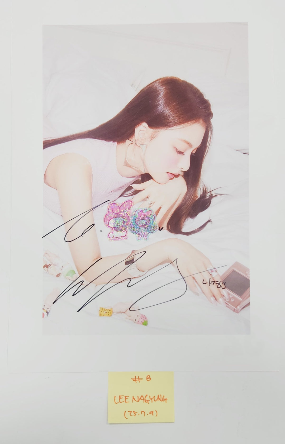 Fromis_9 "From Our 20’s" - A Cut Page From Fansign Event Album [25.7.9]