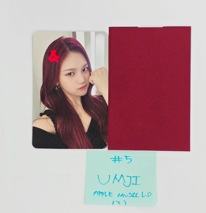 VIVIZ "A Montage of ( )" - Apple Music Lucky Draw Event Photocard [25.7.9]