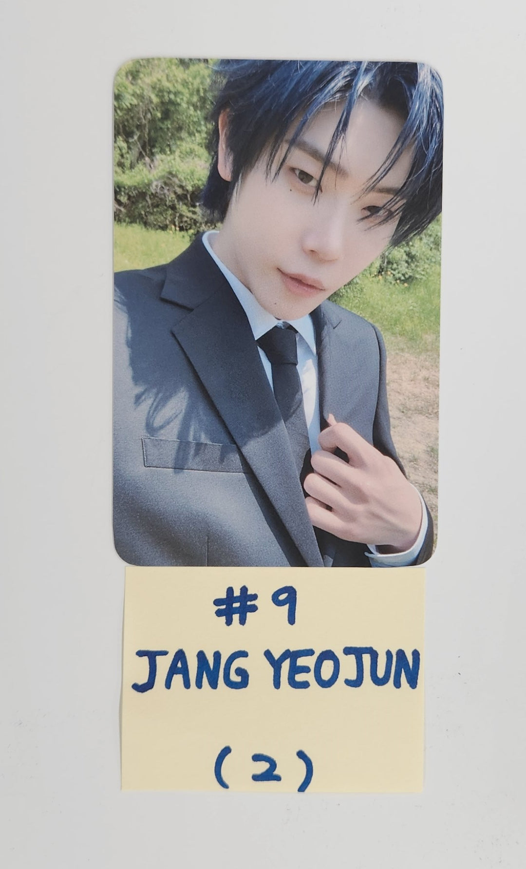 CLOSE YOUR EYES "Snowy Summer" - Official Trading Photocard [25.7.10]