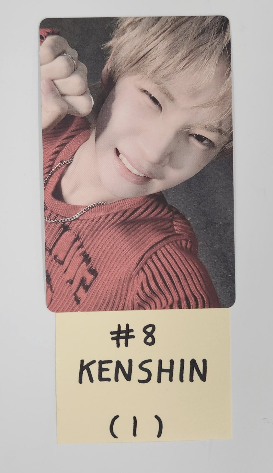 CLOSE YOUR EYES "Snowy Summer" - Official Photocard [25.7.10]