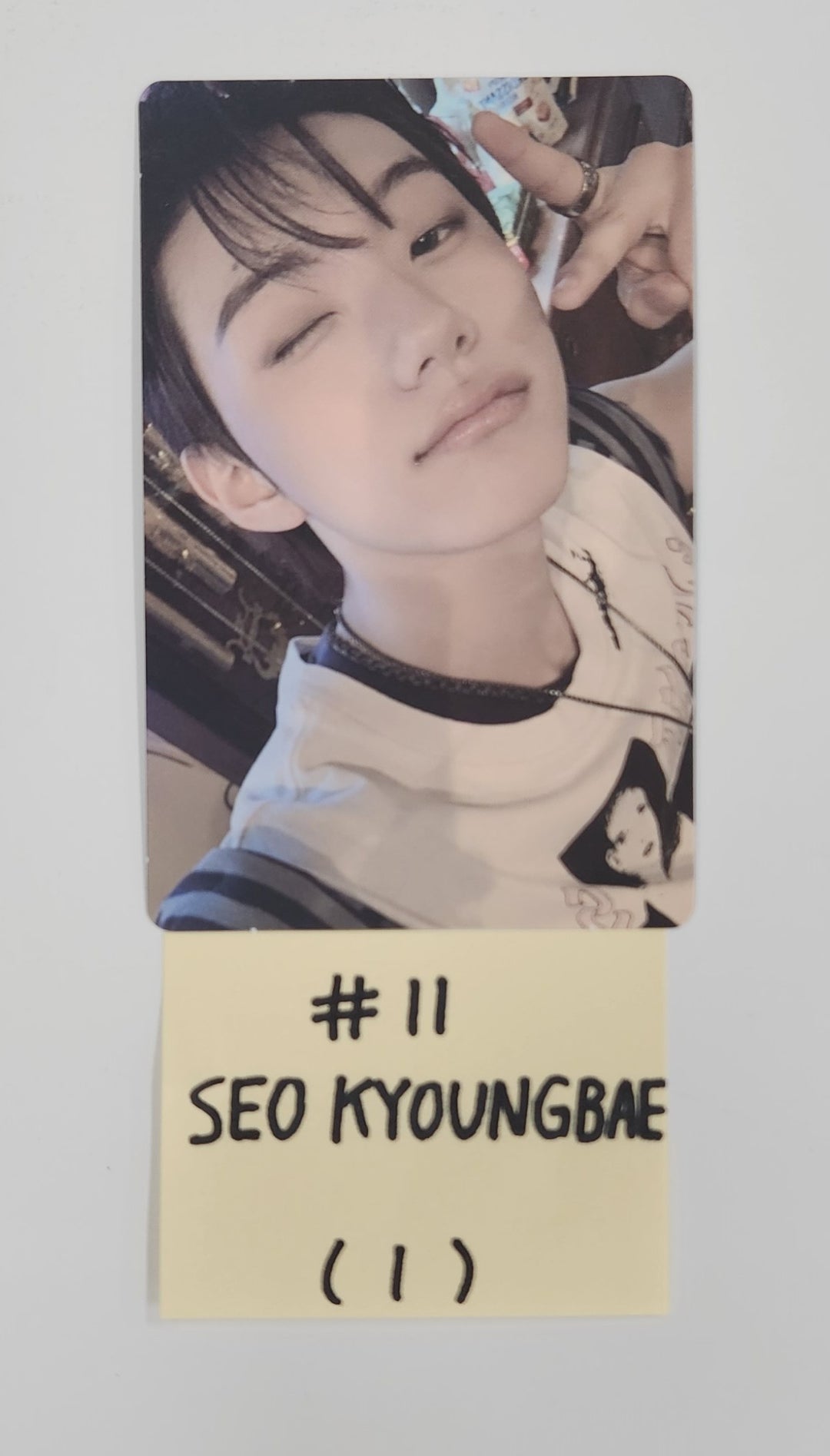 CLOSE YOUR EYES "Snowy Summer" - Official Photocard [25.7.10]