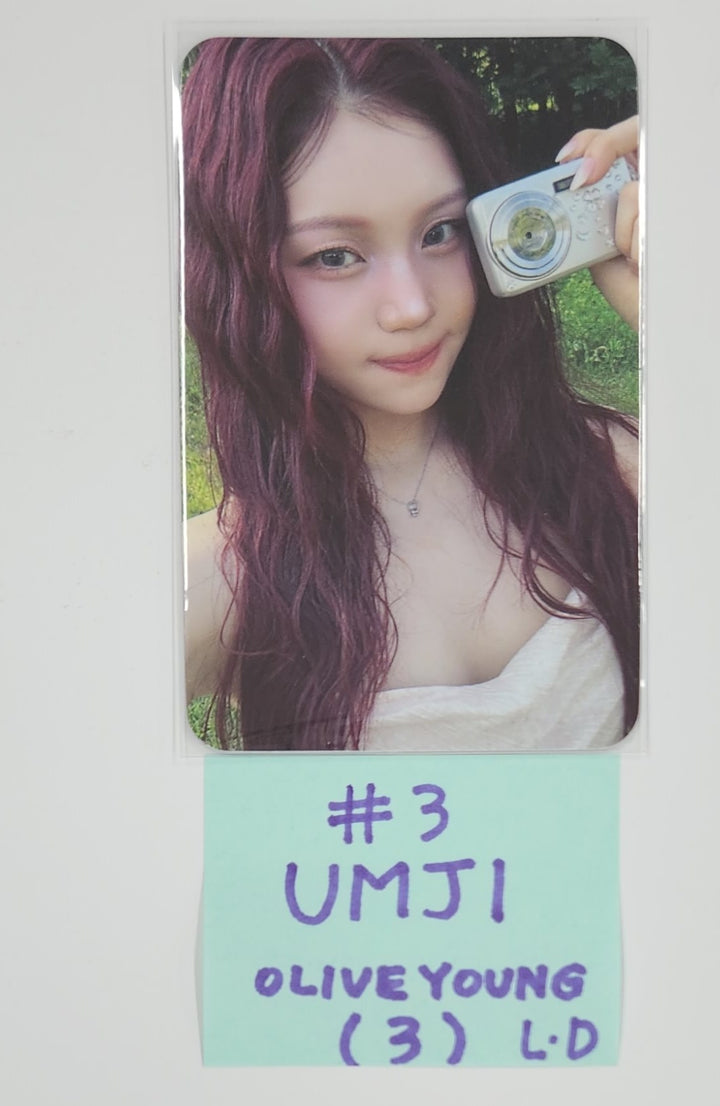 VIVIZ "A Montage of ( )" - Olive Young Lucky Draw Event Photocard [25.7.11]