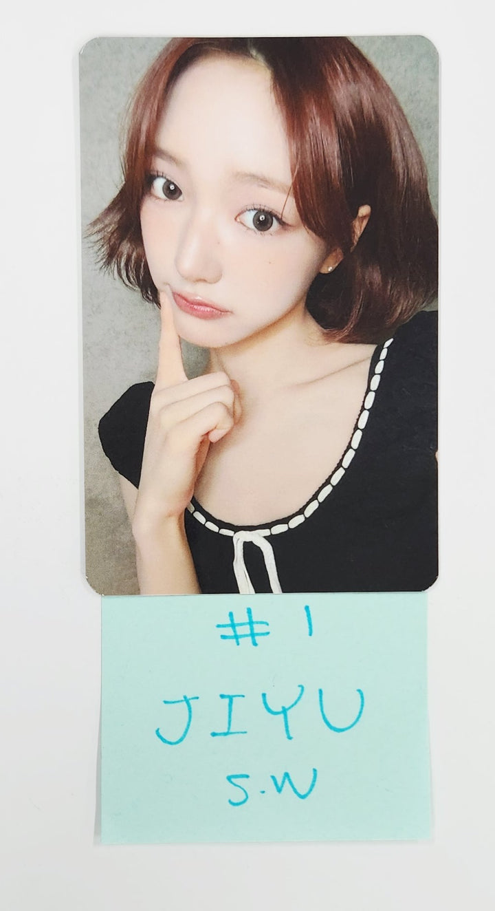 KiiiKiii "UNCUT GEM" - Soundwave Fansign Event Photocard Round 5 [DIGGING Ver.] [25.7.11]