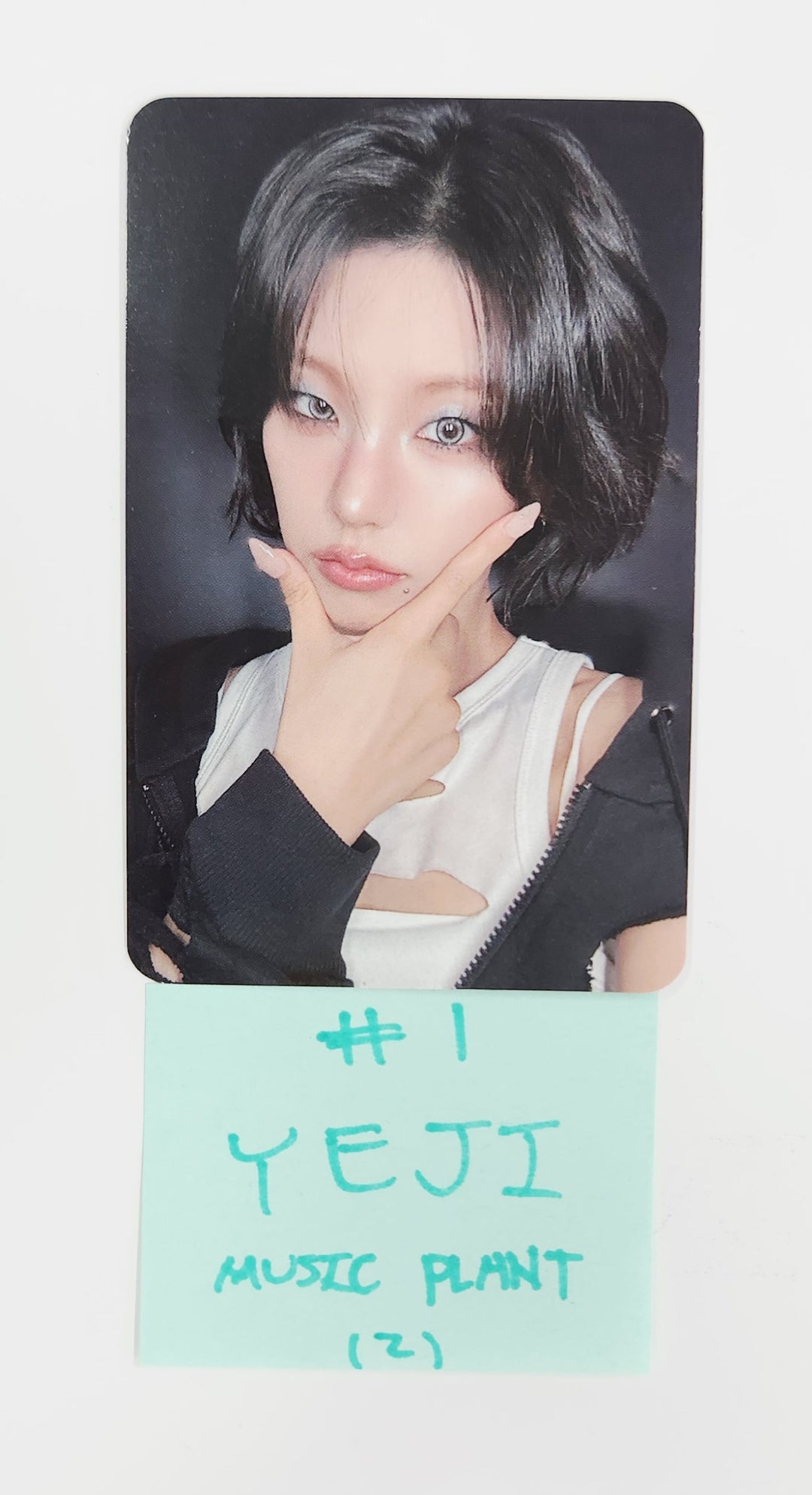 ITZY "Girls Will Be Girls" - Music Plant Fansign Event Photocard [25.7.11]
