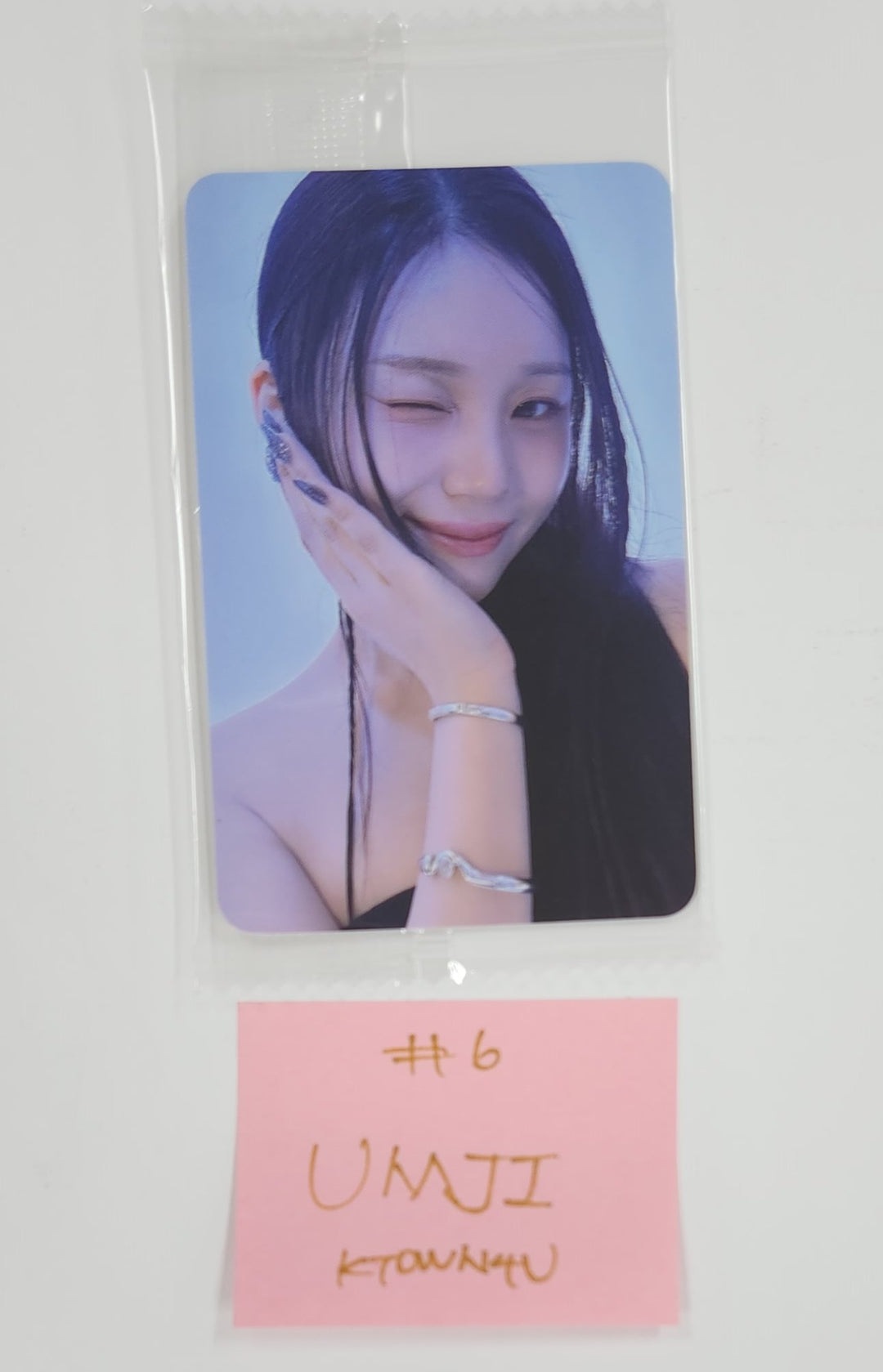 VIVIZ "A Montage of ( )" - Ktown4U Fansign Event Photocard [25.7.14]