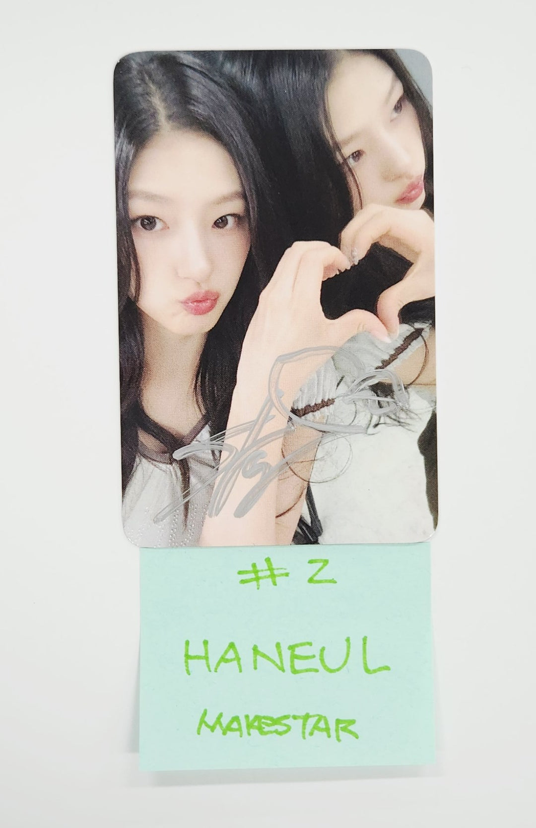 KISS OF LIFE "224" - Hand Autographed(Signed) Photocard [25.7.15]