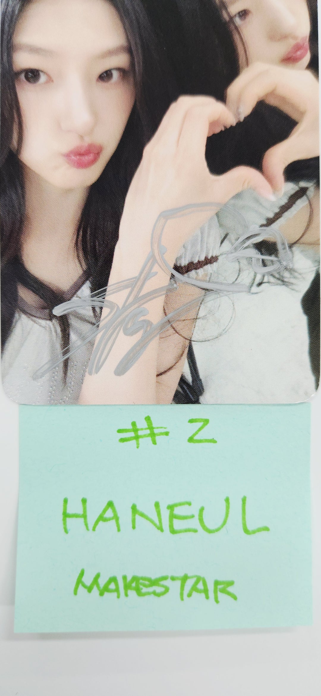 KISS OF LIFE "224" - Hand Autographed(Signed) Photocard [25.7.15]