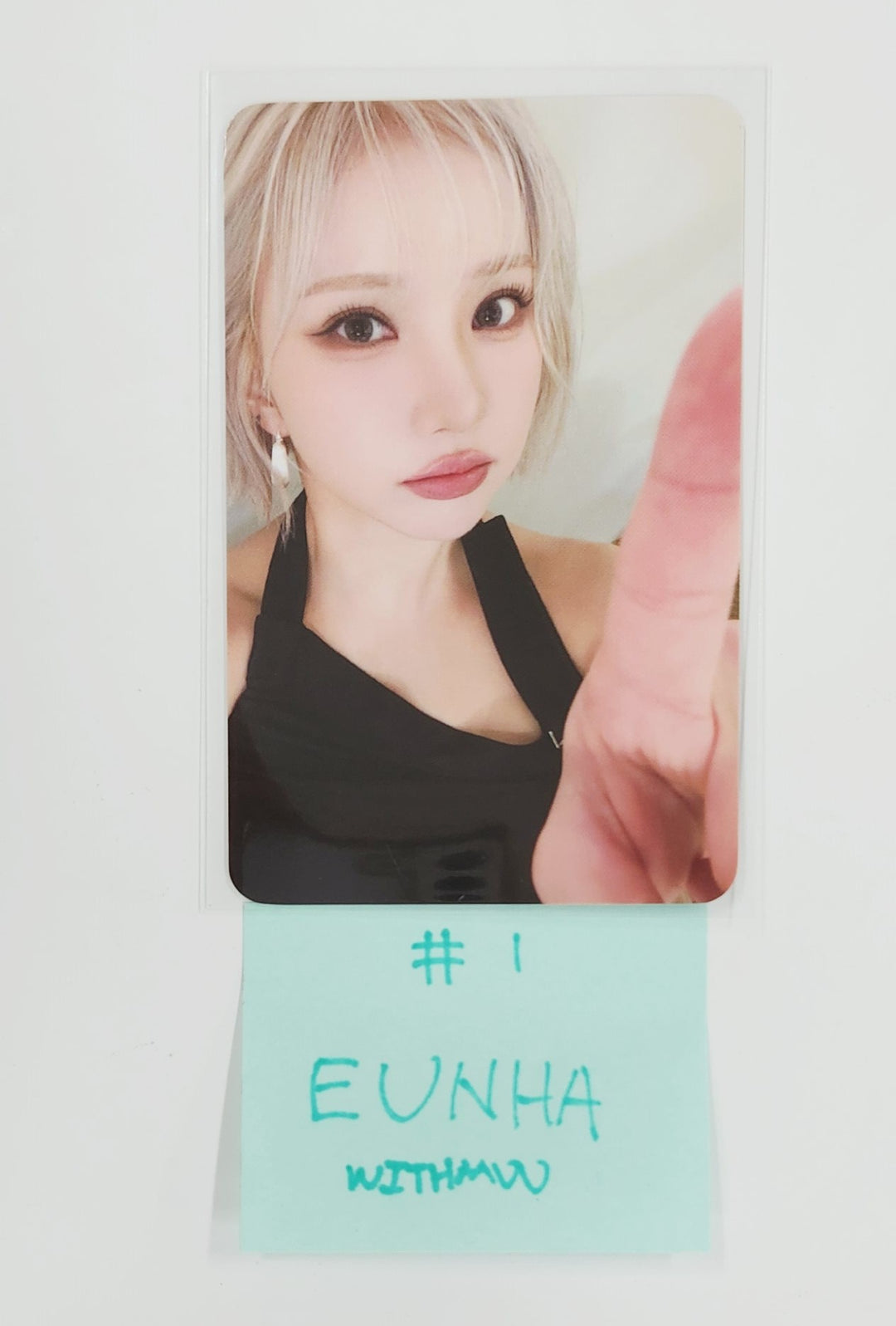 VIVIZ "A Montage of ( )" - Withmuu Fansign Event Photocard [25.7.18]