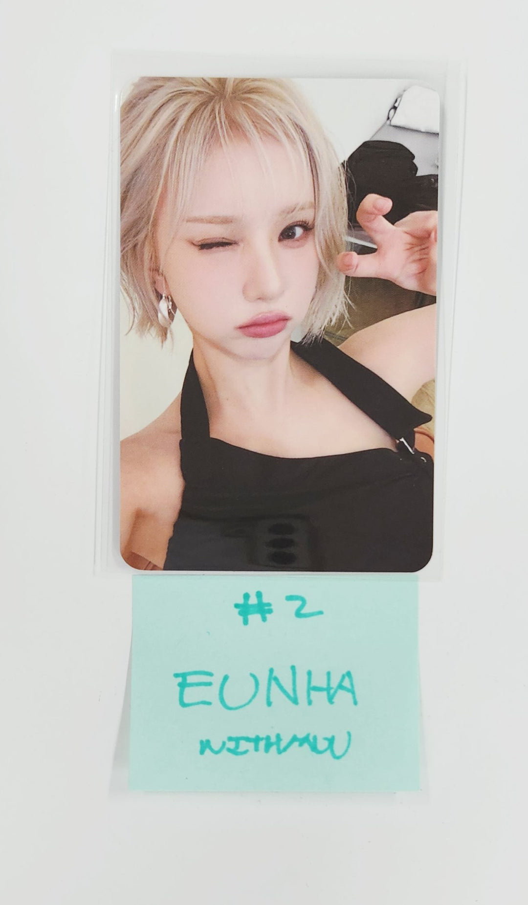 VIVIZ "A Montage of ( )" - Withmuu Fansign Event Photocard [25.7.18]
