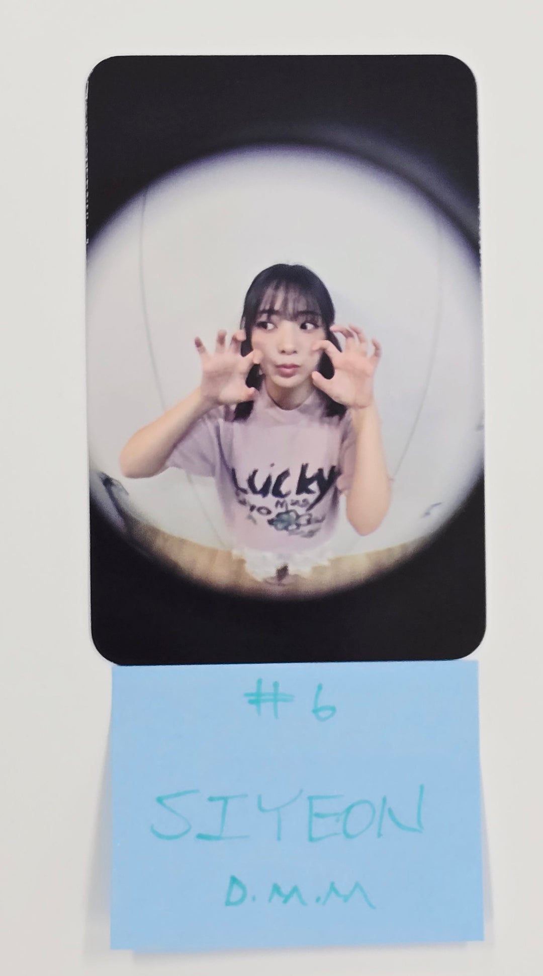 QWER "IN A MILLION NOISES, I'LL BE YOUR HARMONY" - Dear My Muse Fansign Event Photocard Round 2 [25.7.21]