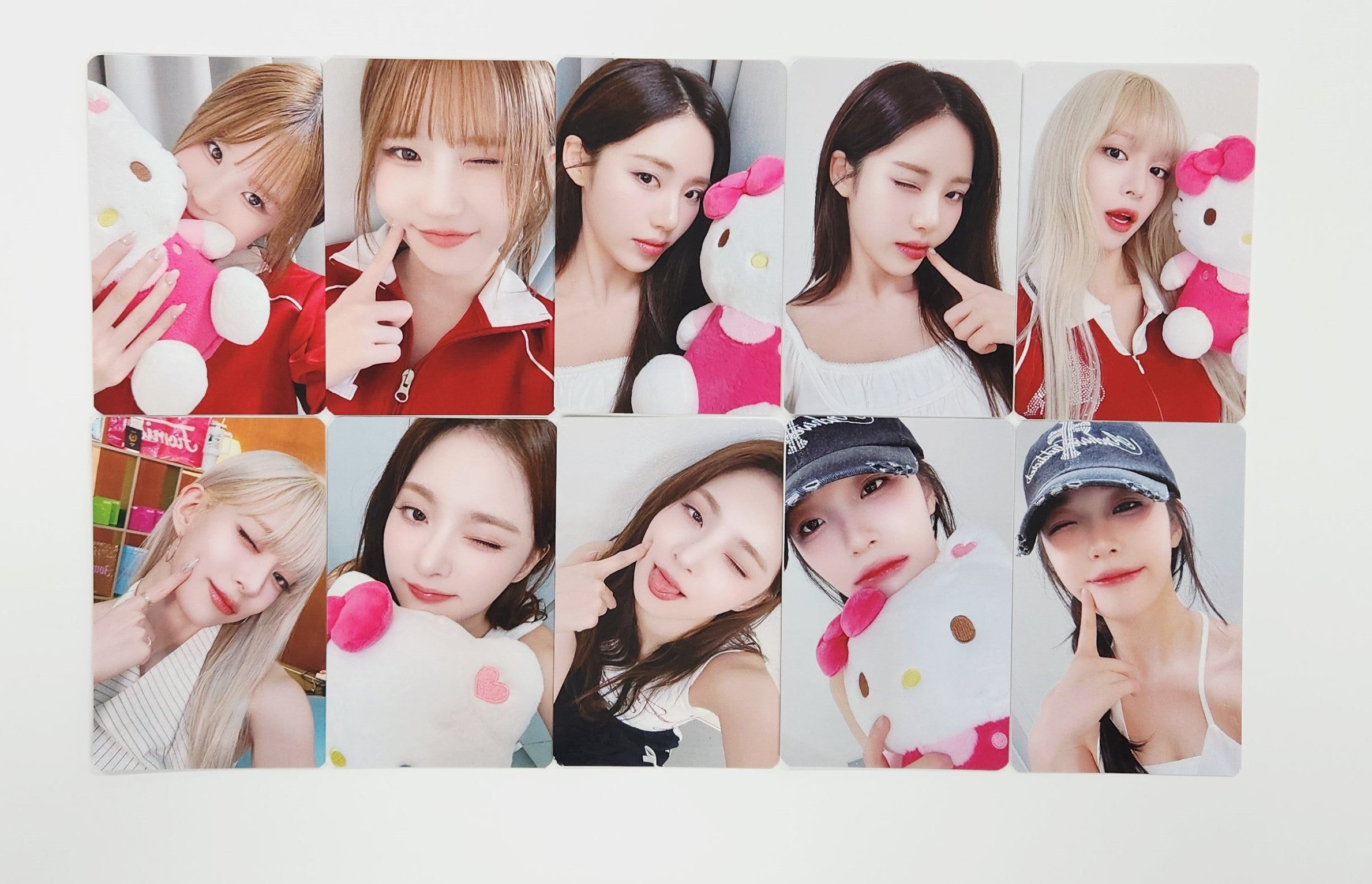fromis_9 CD4種10枚　直筆サイン特典、フォトカード、ポスター付 fromis_9 CD4種10枚 直筆サイン特典、フォトカード、ポスター付