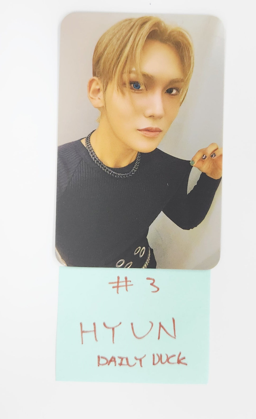 XLOV "I ONE" - Daily Duck Fansign Event Photocard [25.7.23]