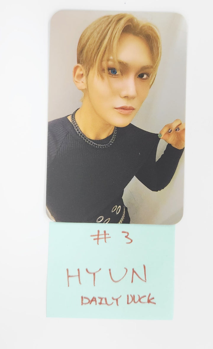 XLOV "I ONE" - Daily Duck Fansign Event Photocard [25.7.23]