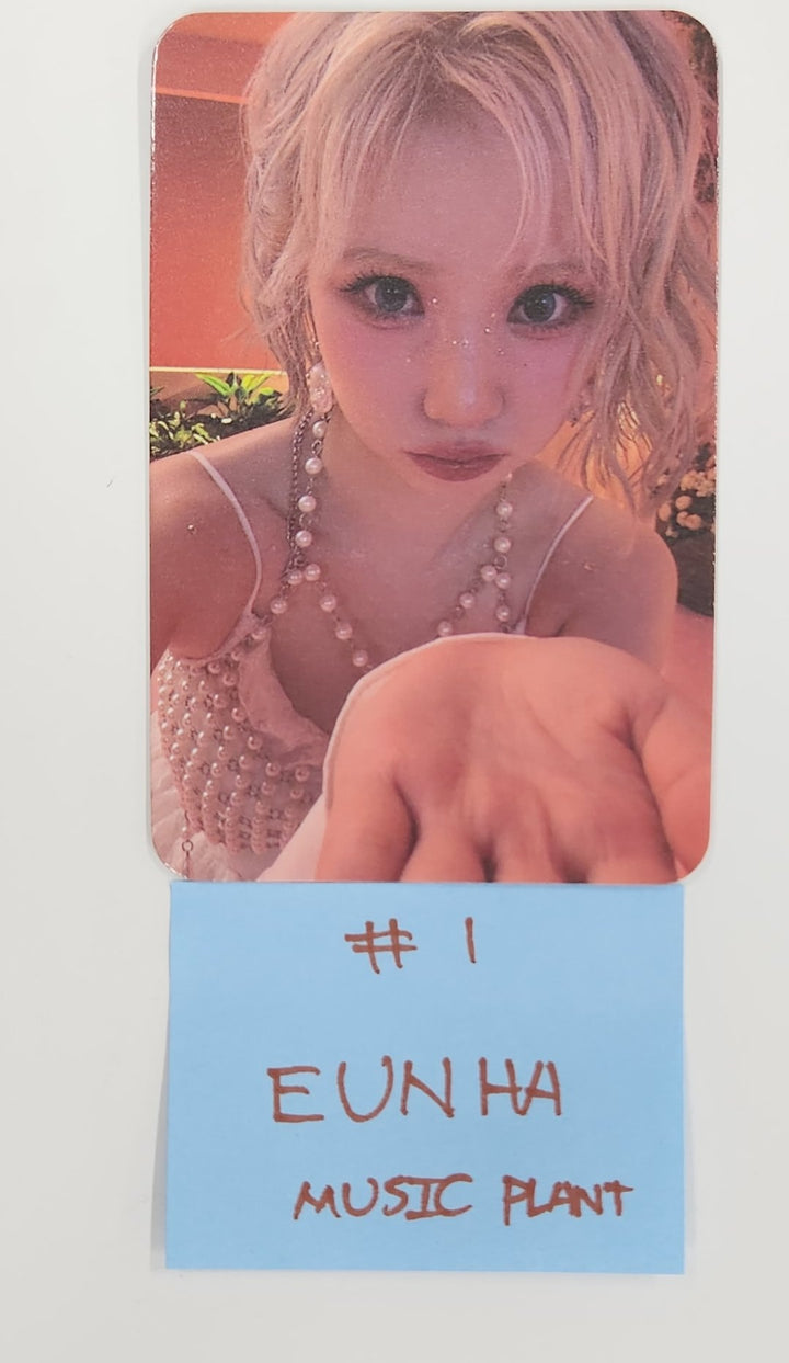VIVIZ "A Montage of ( )" - Music Plant Fansign Event Photocard [25.7.25]