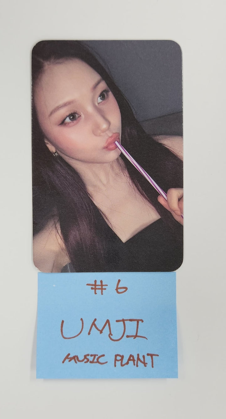 VIVIZ "A Montage of ( )" - Music Plant Fansign Event Photocard [25.7.25]
