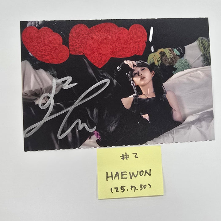 NMIXX "Fe3O4: FORWARD" - A Cut Page From Fansign Event Album [25.7.30]