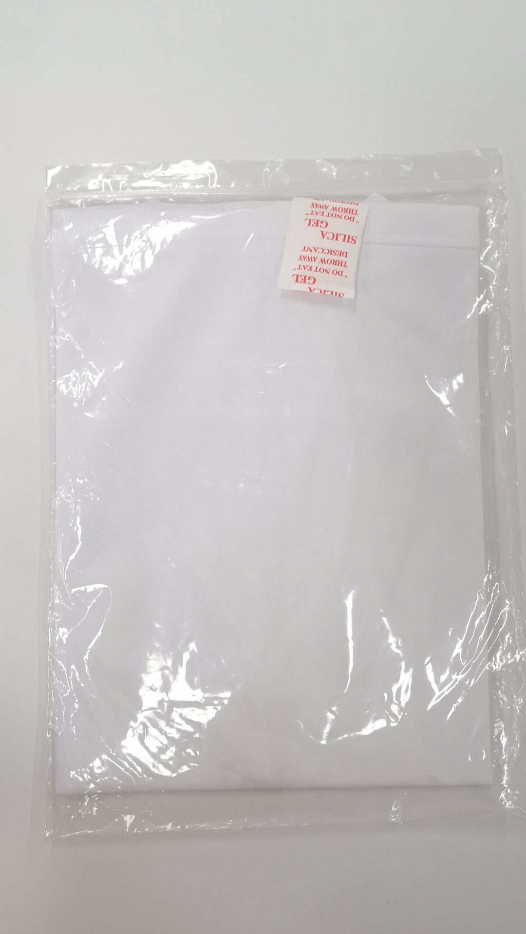 ZB1 X Line Friends square short-sleeved T-shirt (KIM GYUVIN  Size M )