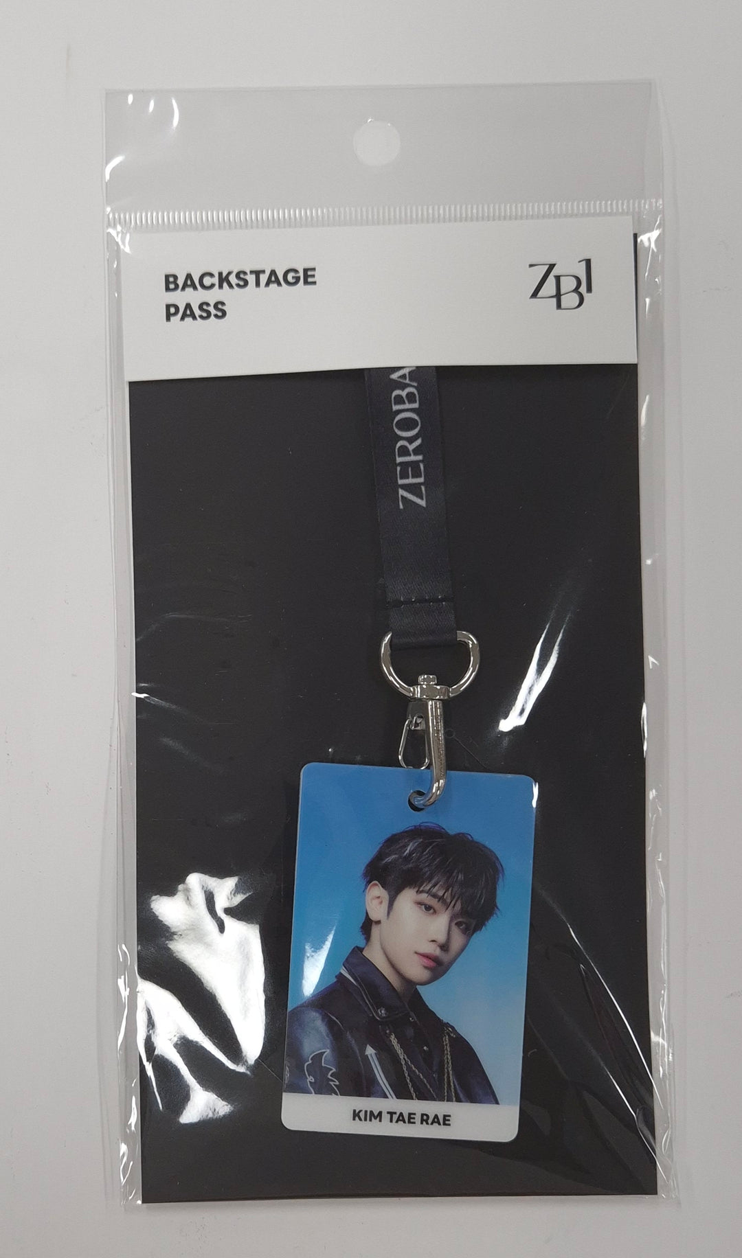 ZeroBaseOne x Linefriendssquare Backstage Pass