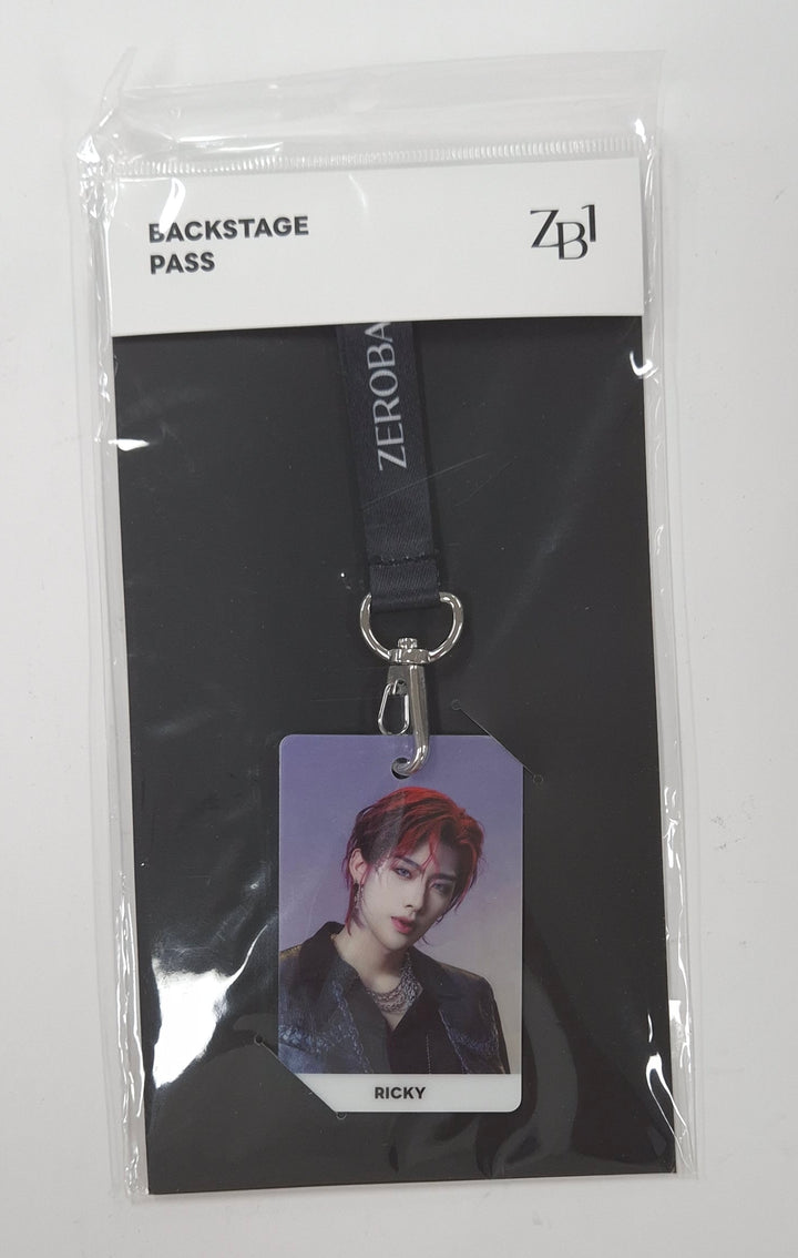 ZeroBaseOne x Linefriendssquare Backstage Pass