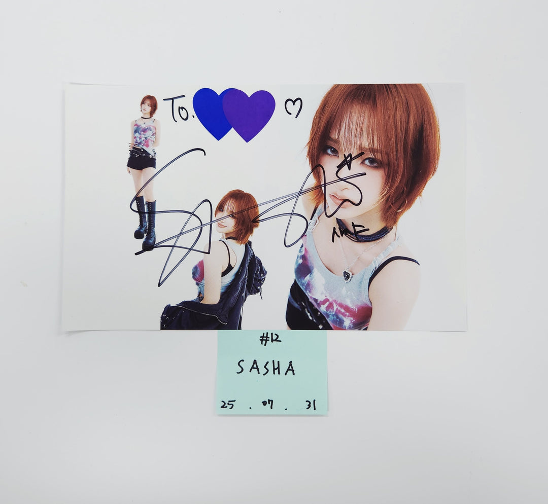 IFEYE "ERLU BLUE" - A Cut Page From Fansign Event Album [25.7.31]