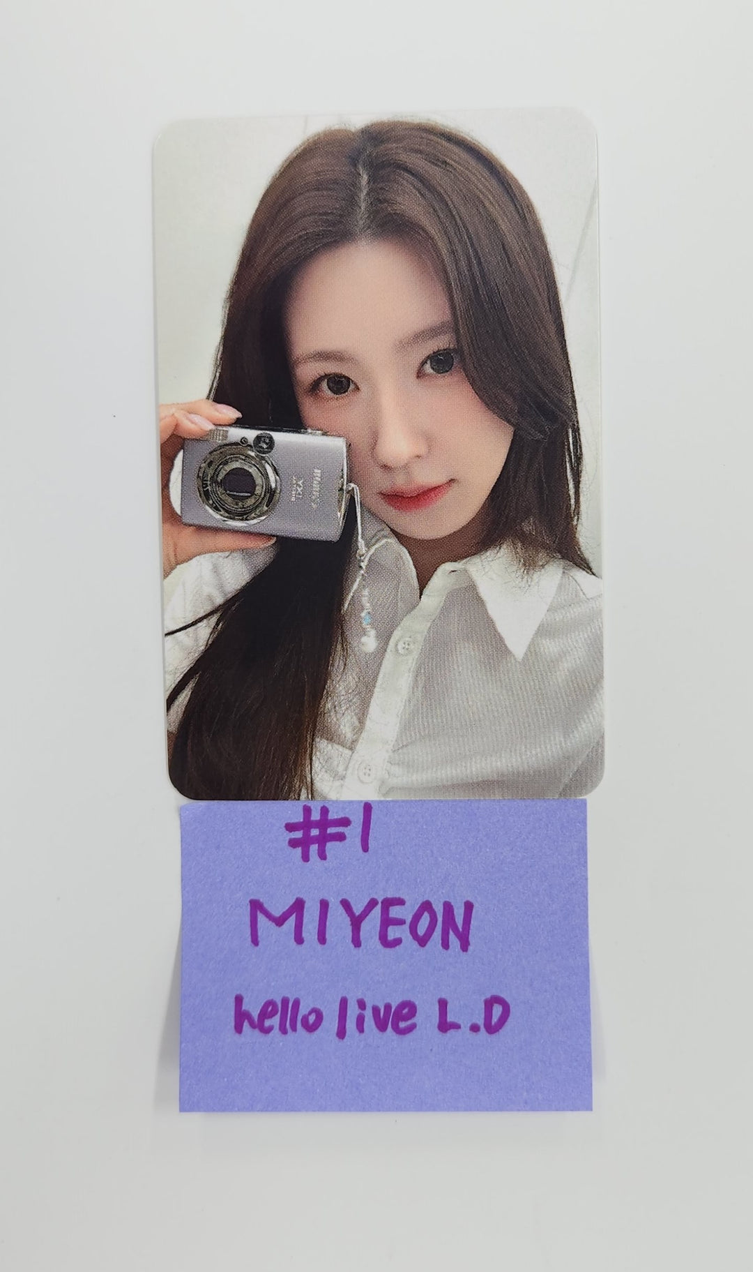I-DLE "We are" - Hello Live Lucky Draw Event Photocard [25.8.1]