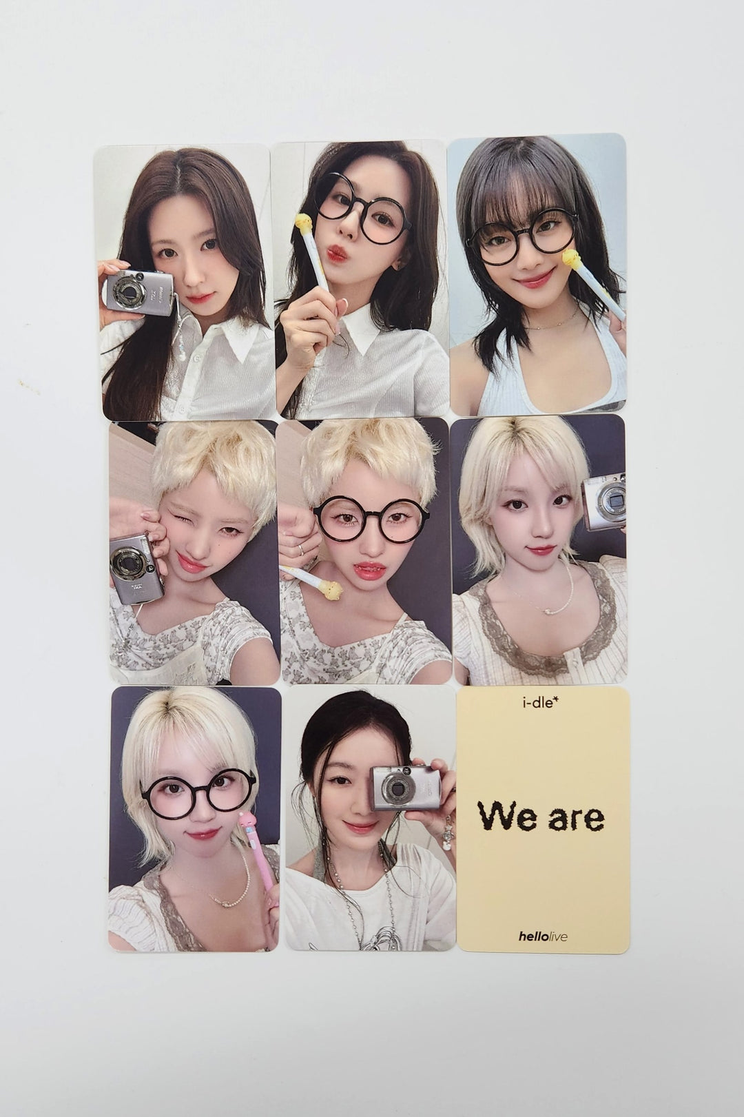 I-DLE "We are" - Hello Live Lucky Draw Event Photocard [25.8.1]