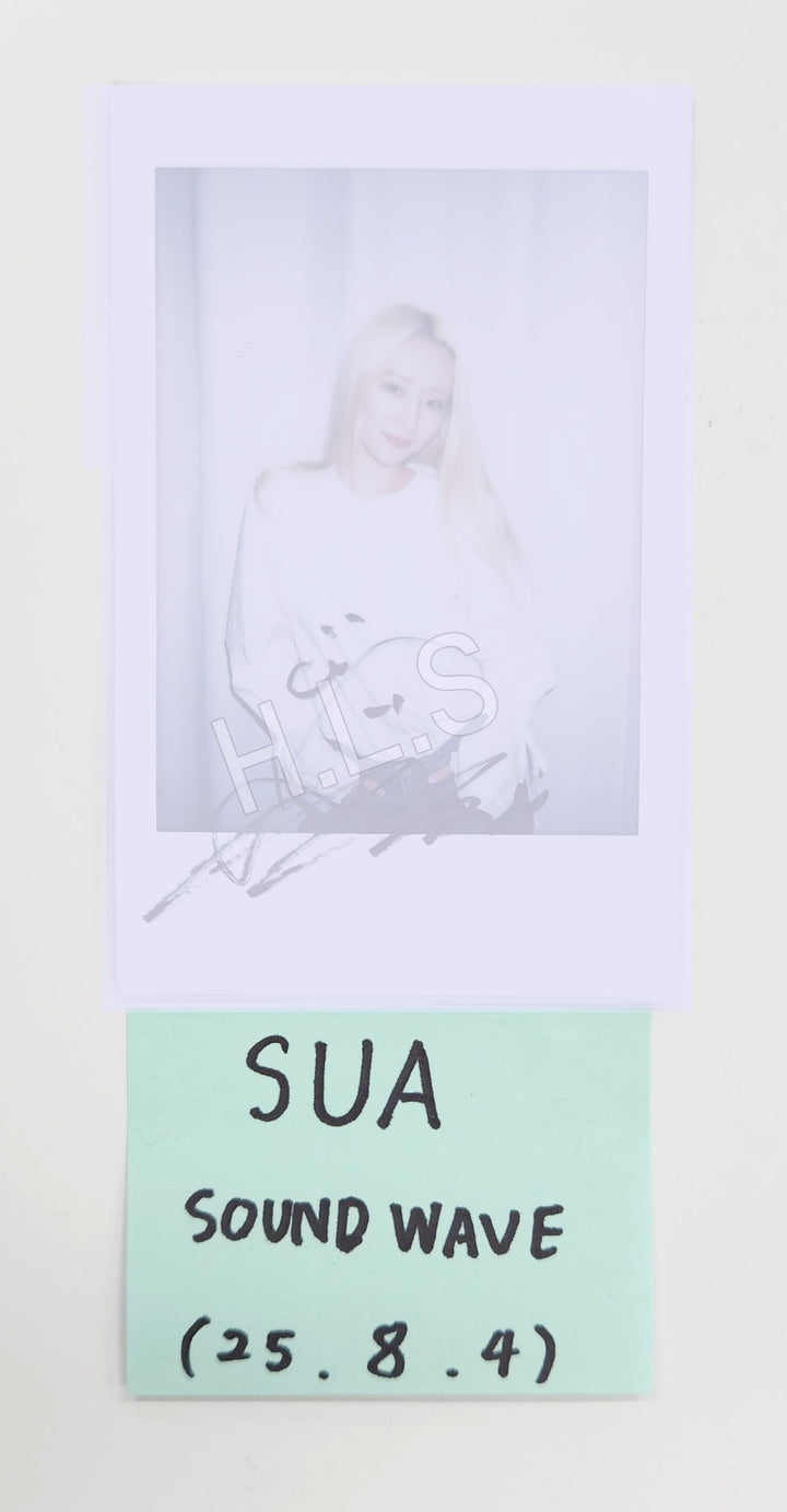 SUA (Of UAU)  - Hand Autograhped(Signed) Polaroid [25.8.4]