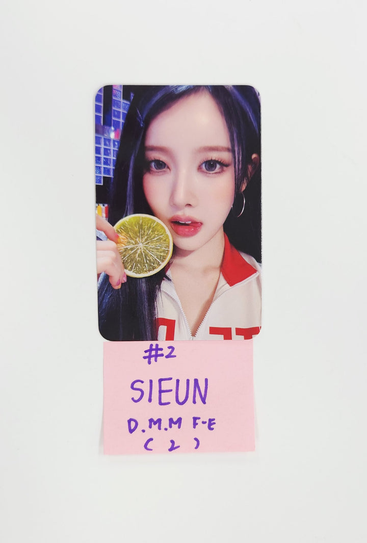 STAYC "I WANT IT" - Dear My Muse Fansign Event Photocard [25.8.5]