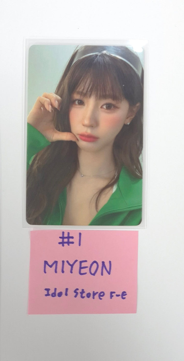 I-DLE "We are" - I-Dol Store Fansign Event Photocard R2 [25.8.8]