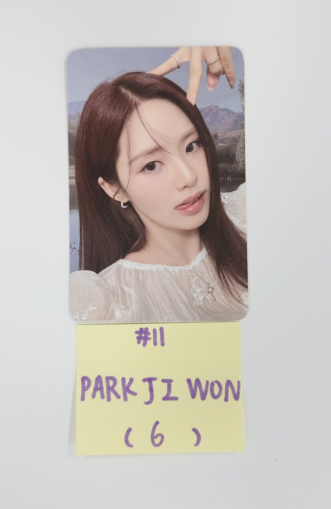 Fromis_9 - 2025 Fromis_9 World Tour "Now Tomorrow." in Seoul Official Trading Card [25.8.8]