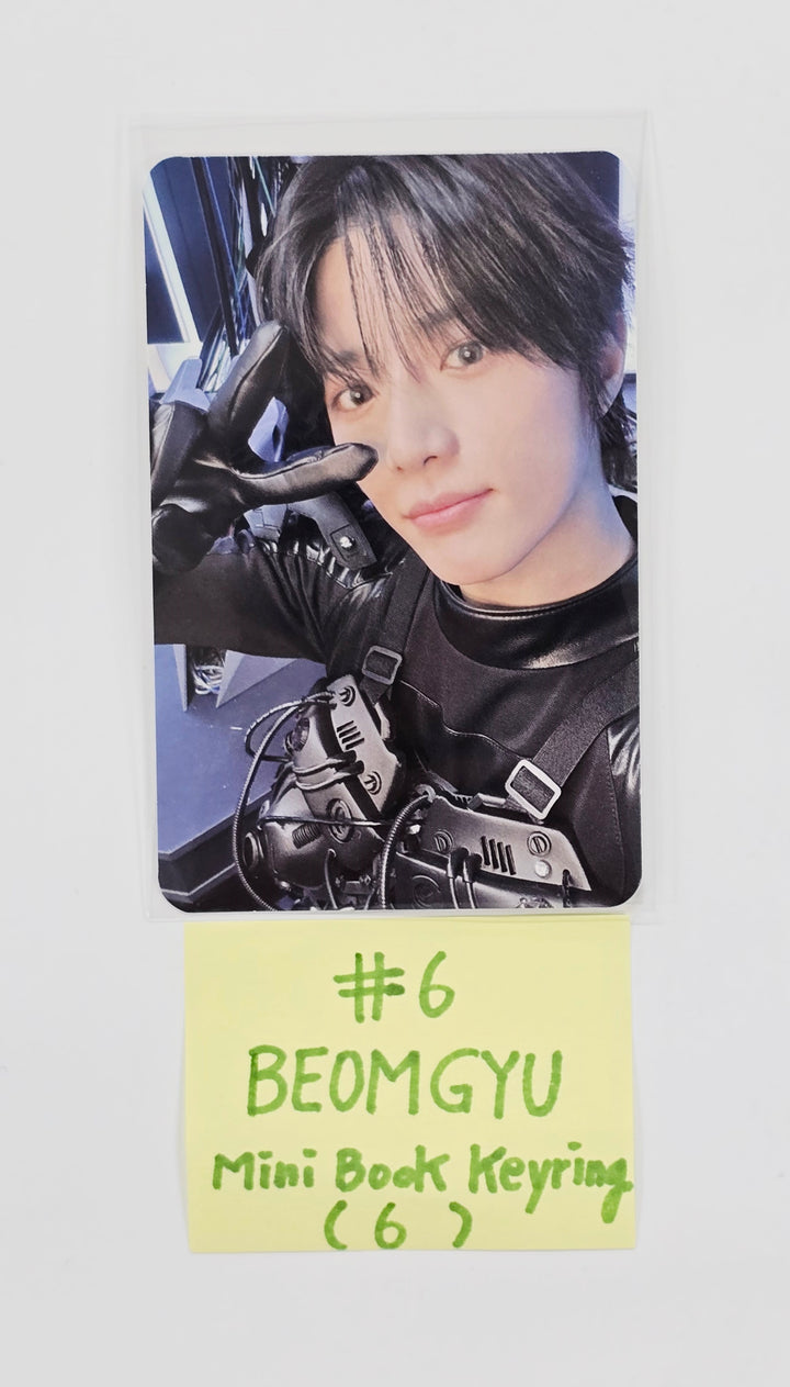TXT "TOGETHER" - Official Photocard (mini book keyring ver.) [25.8.11]